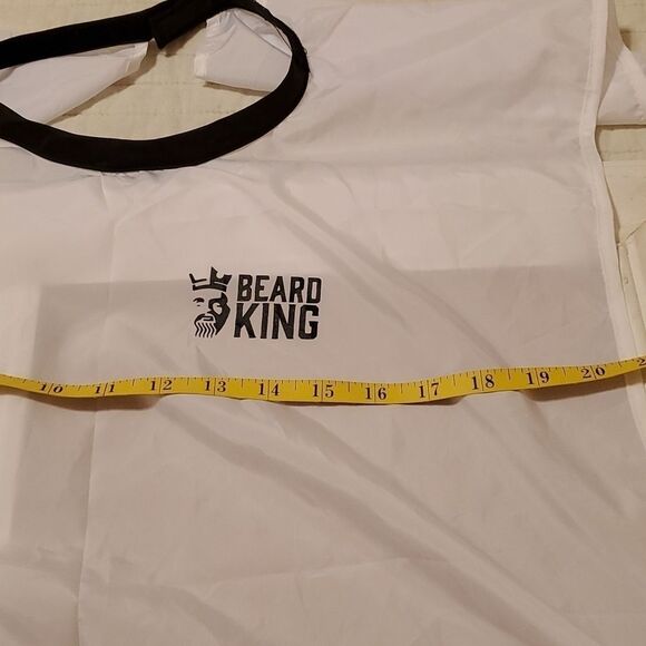 Beard King shaving catch all cape - Picture 7 of 7